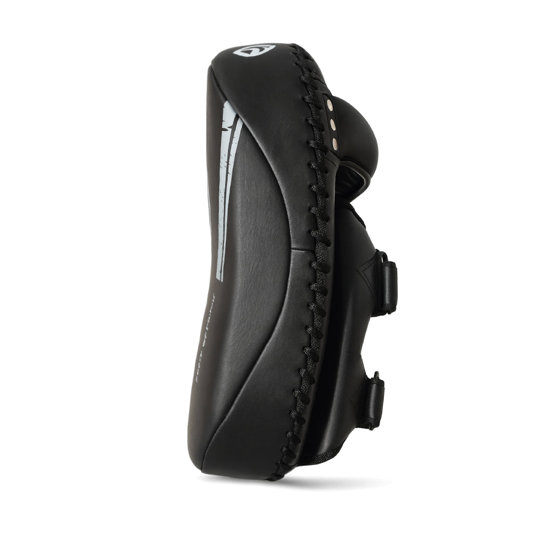 Katsudo bőr arm makiwara Curve 2db, fehér-fekete