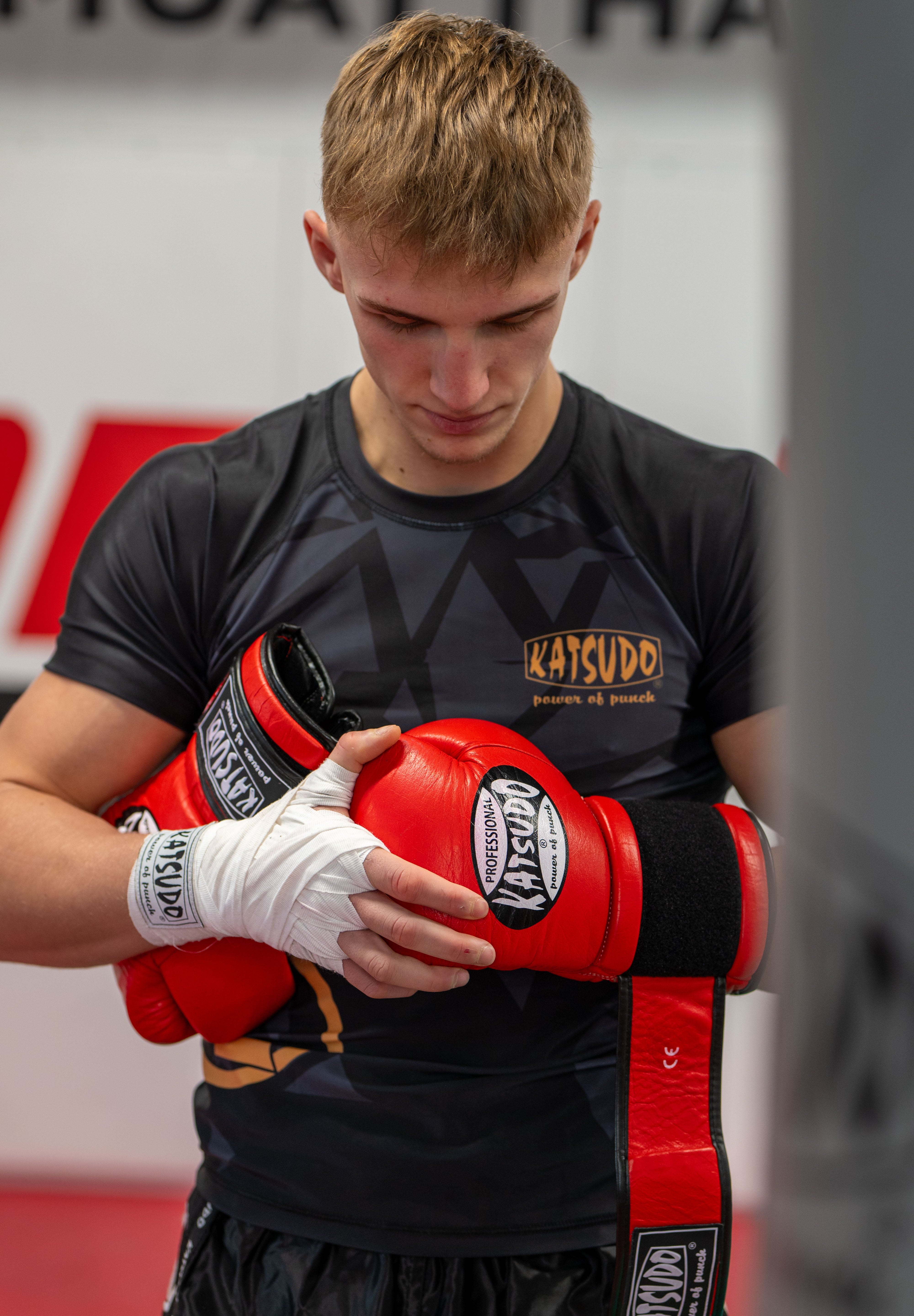 Katsudo rövid ujjú rash guard Virago, fekete-arany