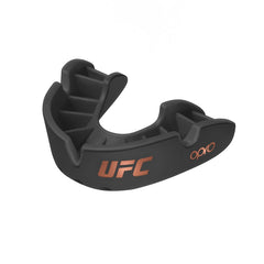 Opro Senior fogvédő Bronze UFC, fekete