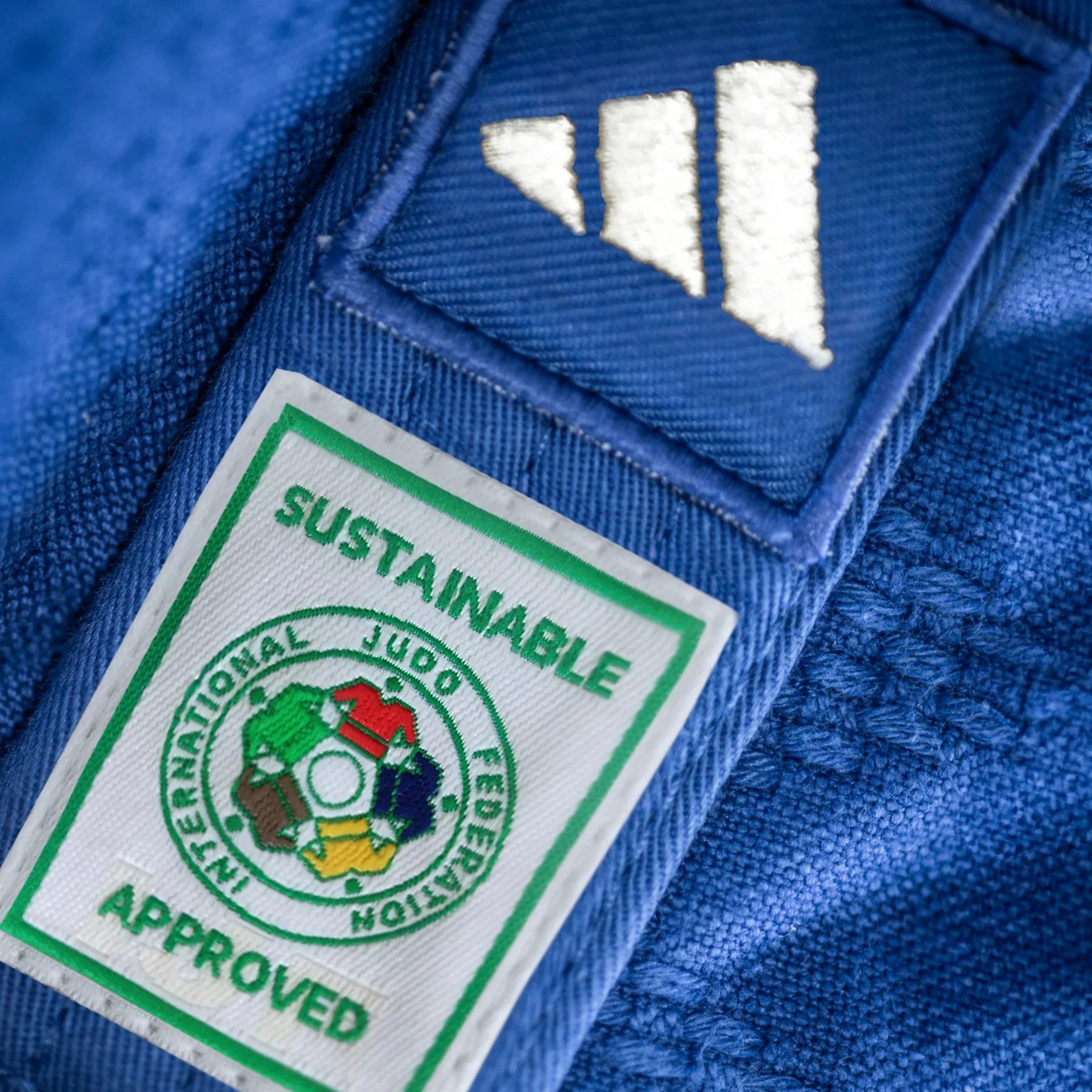 Adidas JU kimonó Champion III IJF 750g, kék