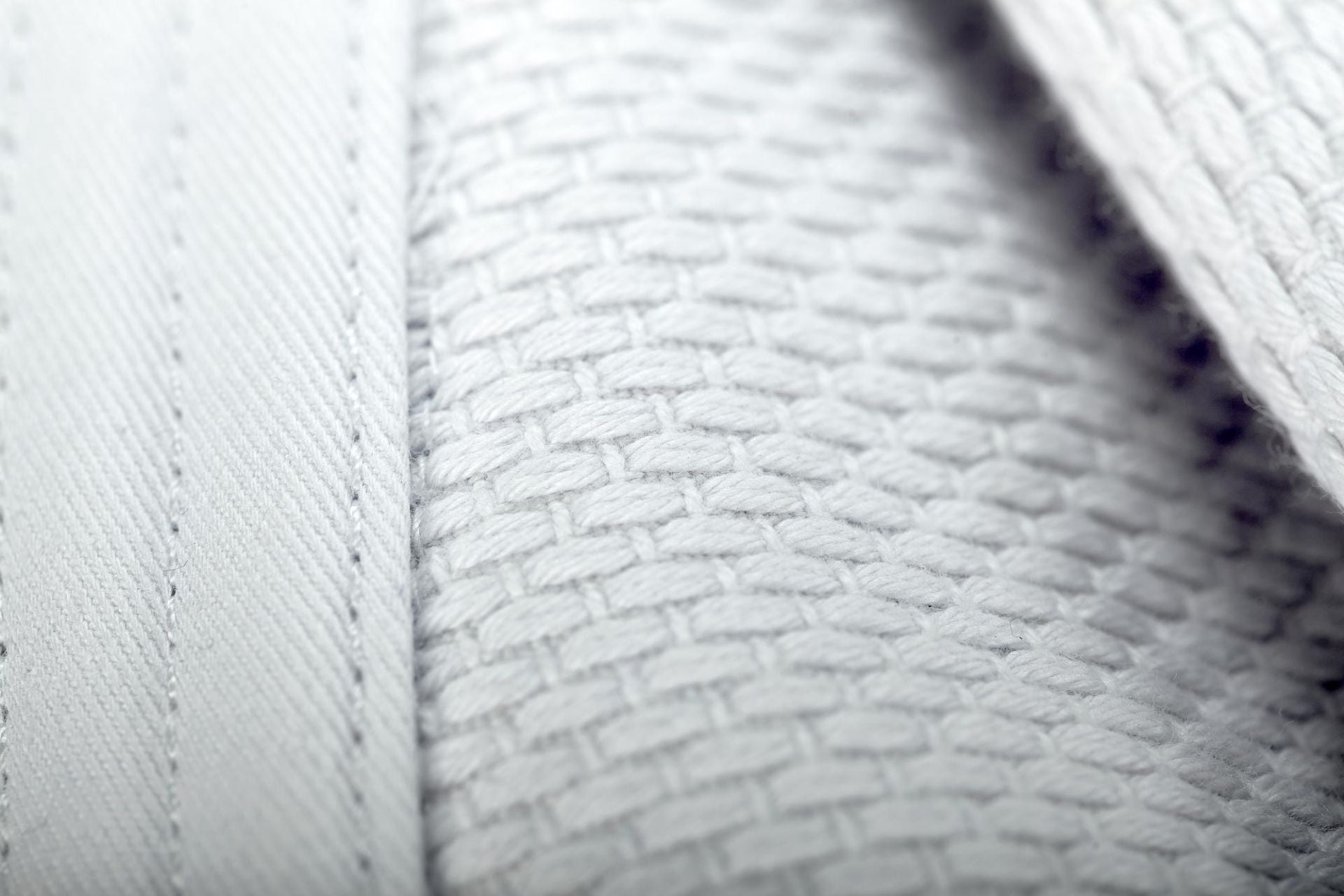 Adidas JU kimonó fekete csíkokkal Club 350g, fehér