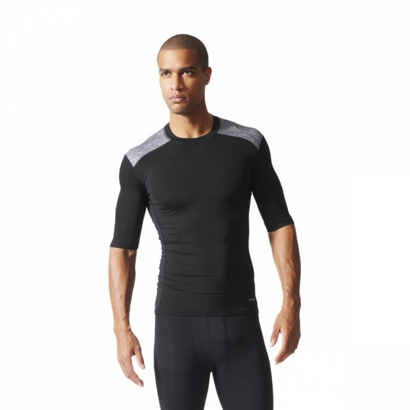 Adidas férfi rövid ujjú póló TF Base, fekete