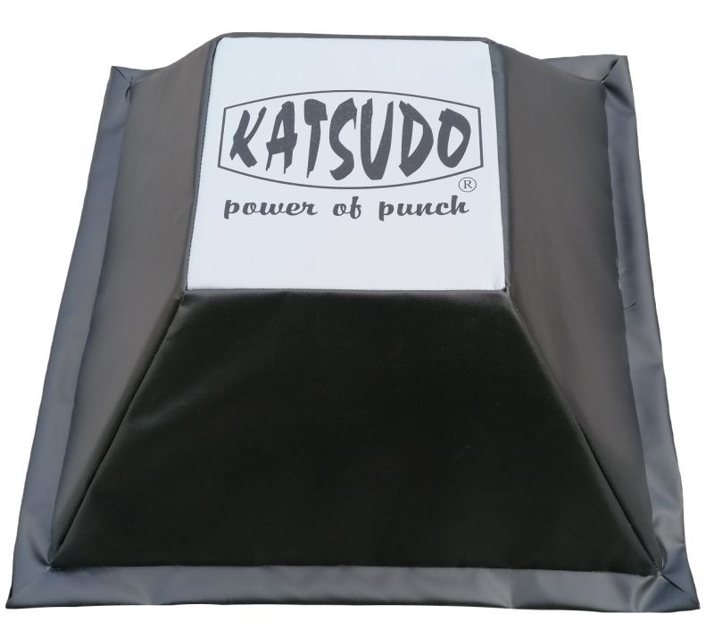 Katsudo falra szerelhető makiwara Ihlan, fekete