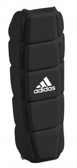 Adidas sípcsontvédők Ultra Light, fekete