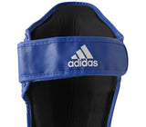 Adidas sípcsont és lábfejvédő Wako, kék